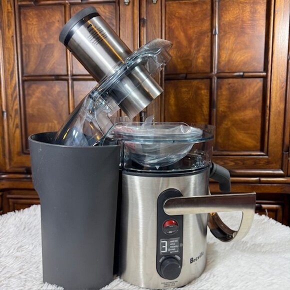NWOT Breville BJE510XL Juice Fountain Multi-Speed 900-Watt Juicer - Picture 7 of 16